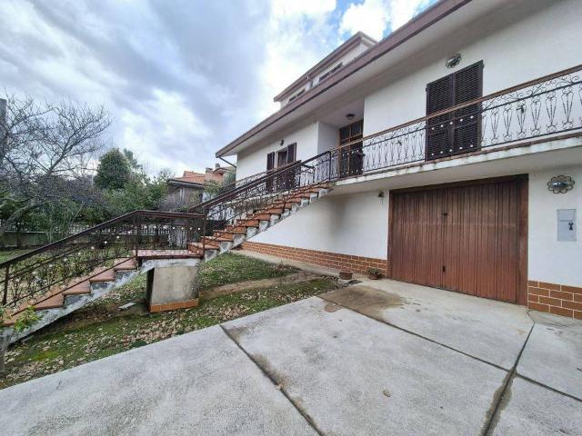 Villa Indipendente in vendita a Filetto, Abruzzo