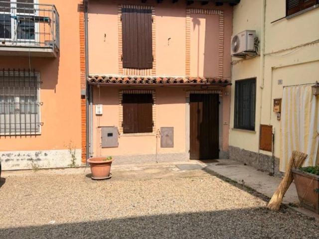 Villa Indipendente in vendita a Filighera, Lombardia