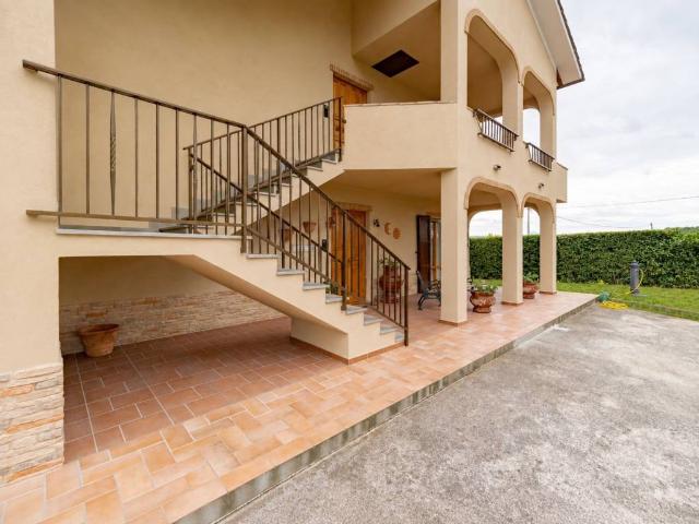Villa Indipendente in vendita a San Biagio, Filottrano