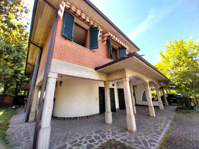 Villa Indipendente in vendita a Unione Comuni Modenesi Area Nord, Finale Emilia