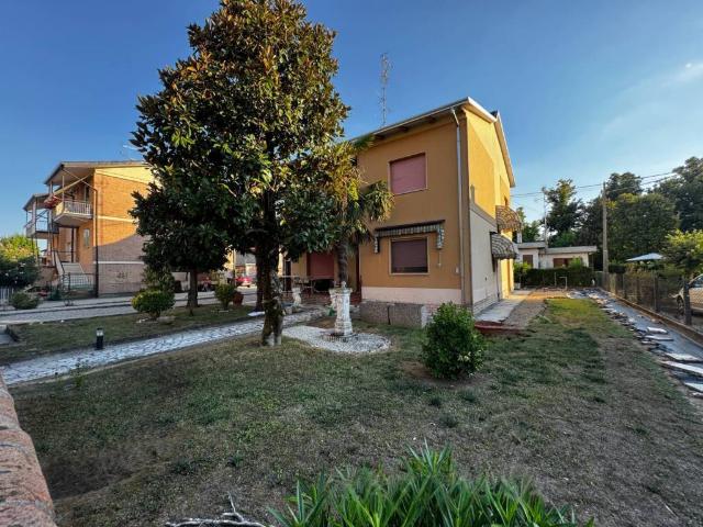 Villa Indipendente in vendita a Unione Comuni Modenesi Area Nord, Finale Emilia