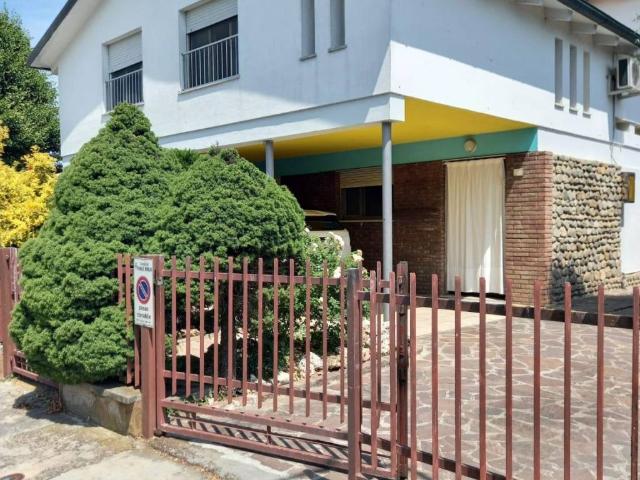 Villa Indipendente in vendita a Unione Comuni Modenesi Area Nord, Finale Emilia