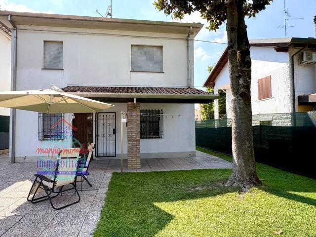 Villa Indipendente in vendita a Unione Comuni Modenesi Area Nord, Finale Emilia