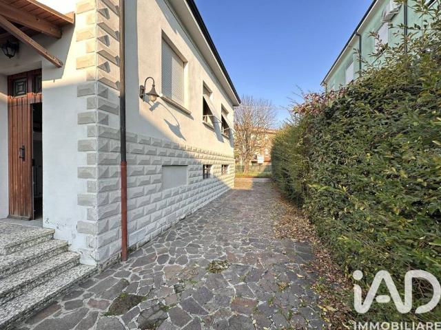 Villa Indipendente in vendita a Unione Comuni Modenesi Area Nord, Finale Emilia