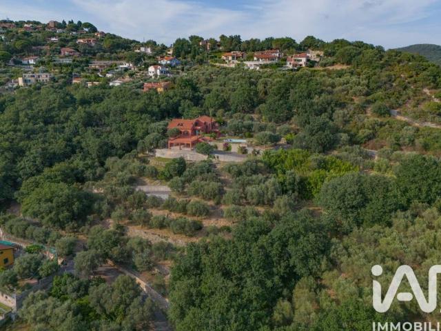 Villa Indipendente in vendita a Calvisio, Finale Ligure