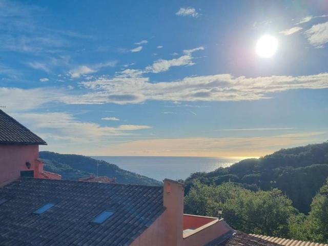 Villa Indipendente in vendita a Calvisio, Finale Ligure