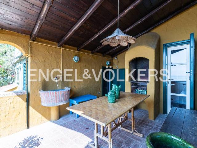 Villa Indipendente in vendita a La Selva, Finale Ligure