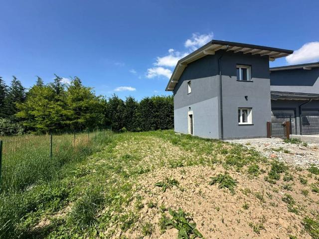 Villa Indipendente in vendita a Firenzuola, Fino Mornasco