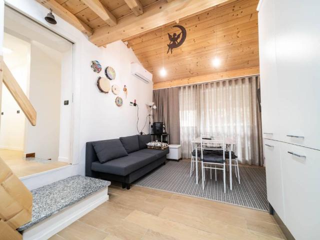Villa Indipendente in vendita a Fino Mornasco, Lombardia
