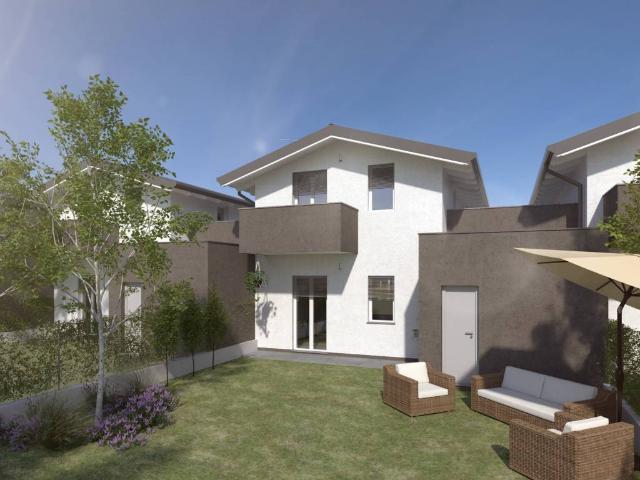 Villa Indipendente in vendita a Fino Mornasco, Como