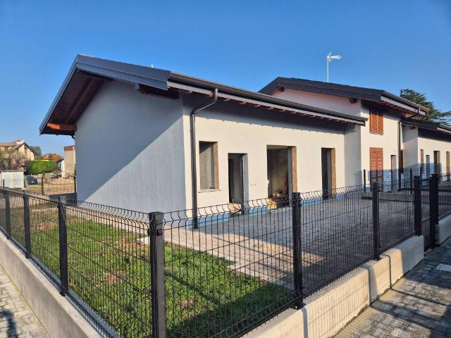 Villa Indipendente in vendita a Socco, Fino Mornasco
