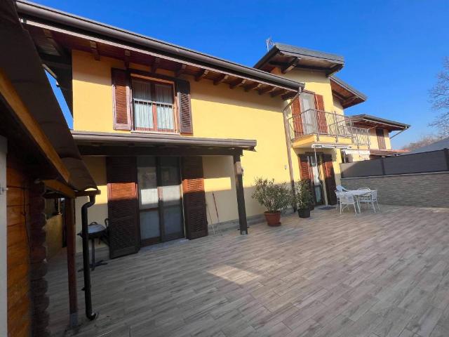 Villa Indipendente in vendita a Andrate, Fino Mornasco