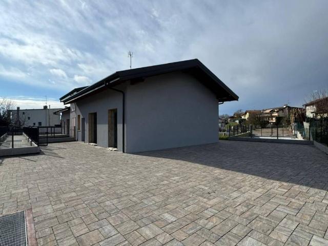 Villa Indipendente in vendita a Socco, Fino Mornasco
