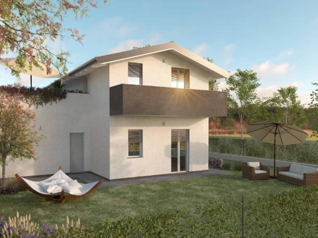 Villa Indipendente in vendita a Fino Mornasco, Como