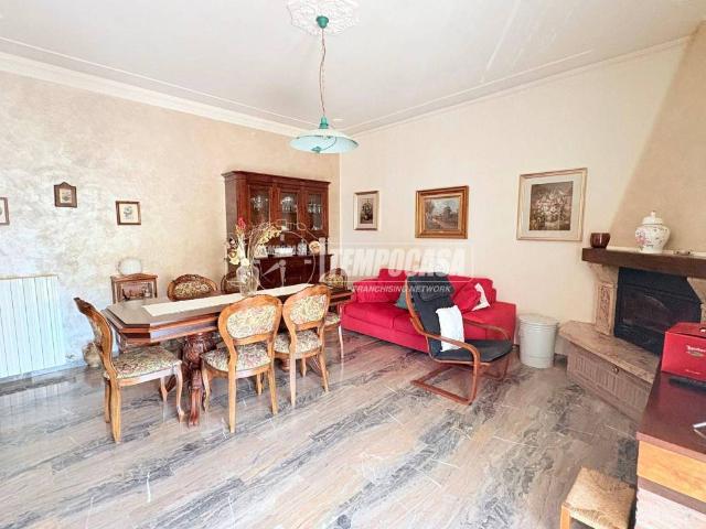 Villa Indipendente in vendita a Unione dei comuni del Distretto Ceramico, Fiorano Modenese