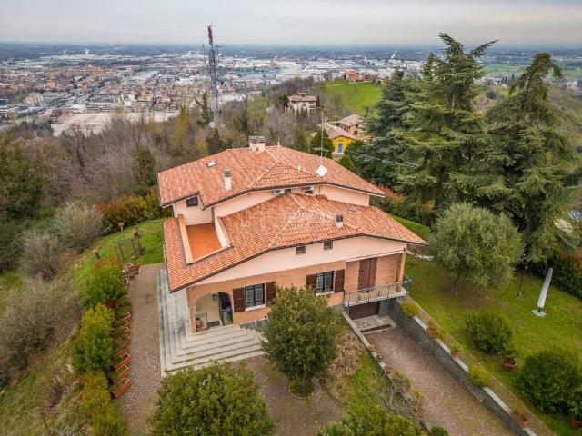 Villa Indipendente in vendita a Unione dei comuni del Distretto Ceramico, Fiorano Modenese