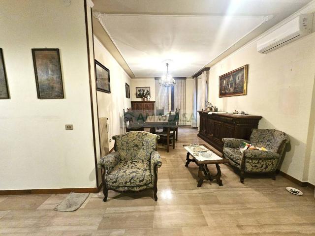 Villa Indipendente in vendita a Unione dei comuni del Distretto Ceramico, Fiorano Modenese