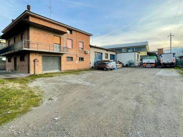 Villa Indipendente in vendita a Unione dei comuni del Distretto Ceramico, Fiorano Modenese