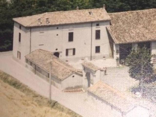 Villa Indipendente in vendita a Fiorenzuola D'arda, Reggio Emilia