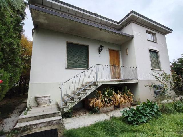 Villa Indipendente in vendita a Fiorenzuola D'arda, Reggio Emilia