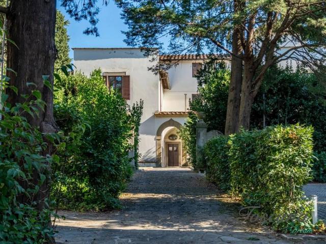 Villa Indipendente in vendita a Serpiolle, Firenze