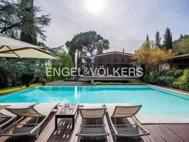 Villa Indipendente in vendita a Quartiere 3, Firenze