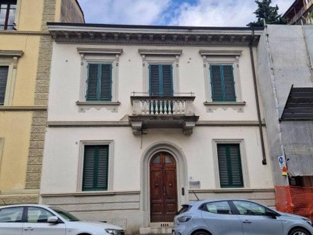 Villa Indipendente in vendita a Quartiere 2, Firenze
