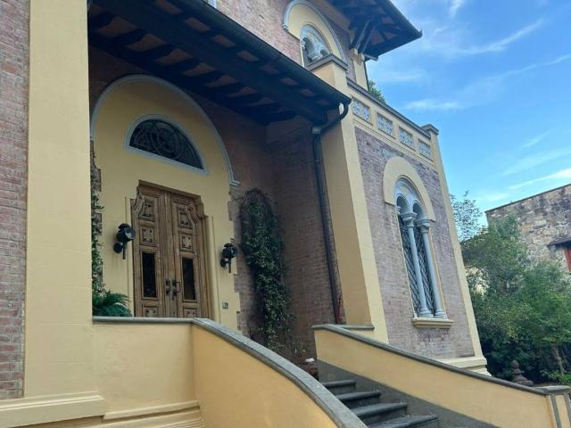 Villa Indipendente in vendita a La Lastra, Firenze