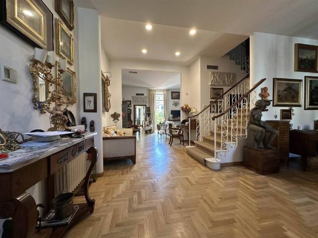 Villa Indipendente in vendita a Quartiere 1, Firenze