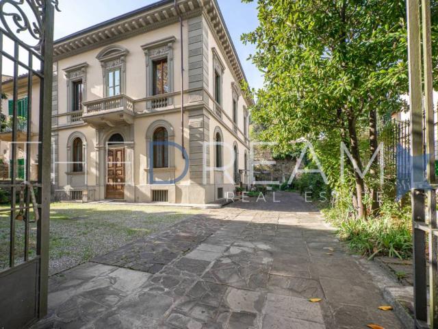 Villa Indipendente in vendita a Quartiere 1, Firenze