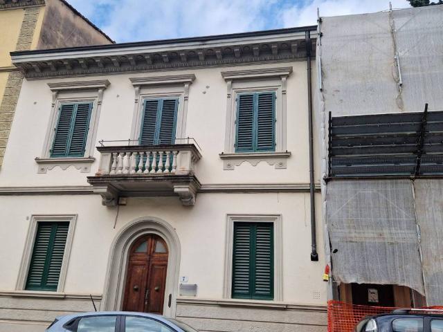 Villa Indipendente in vendita a Quartiere 2, Firenze