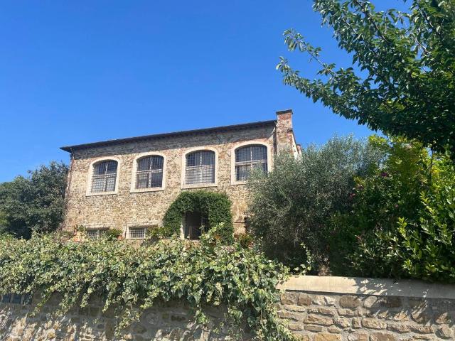 Villa Indipendente in vendita a Quartiere 3, Firenze