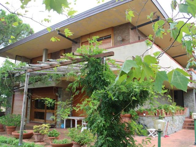 Villa Indipendente in vendita a Quartiere 2, Firenze