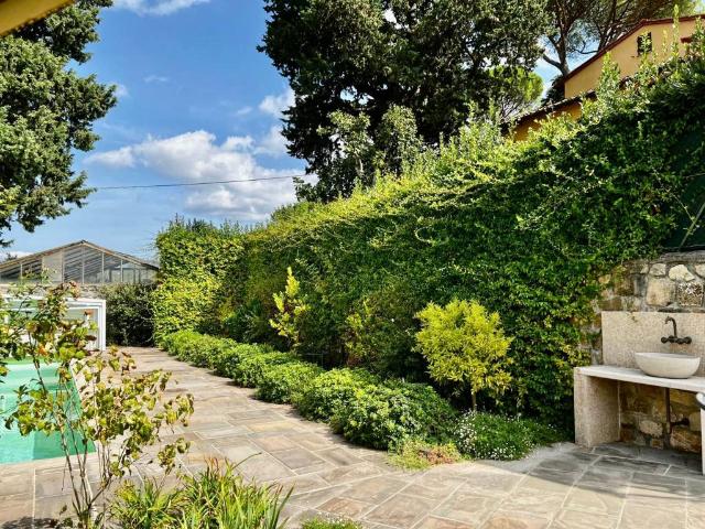 Villa Indipendente in vendita a Quartiere 4, Firenze