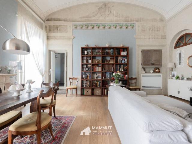 Villa Indipendente in vendita a Calcinaia, Lastra A Signa