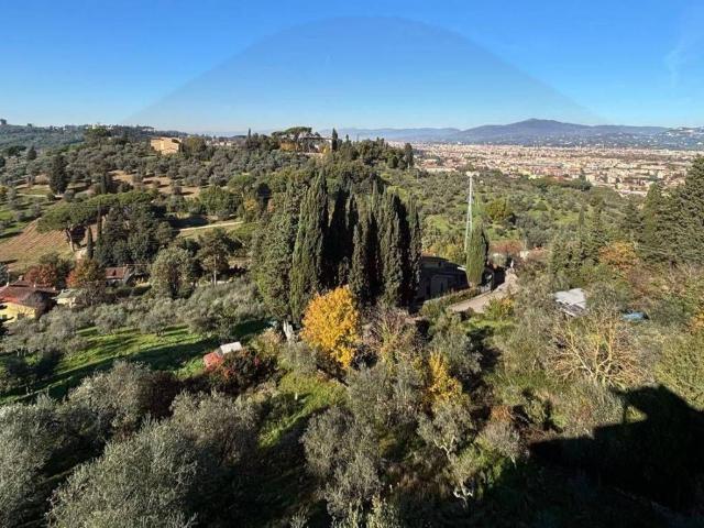 Villa Indipendente in vendita a Quartiere 3, Firenze