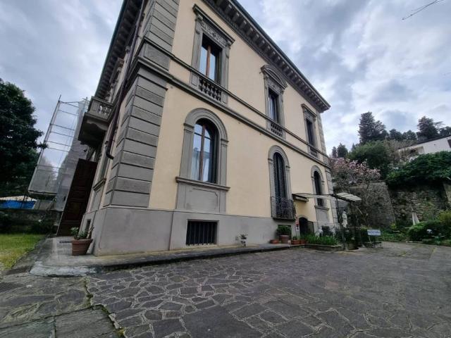 Villa Indipendente in vendita a Quartiere 1, Firenze