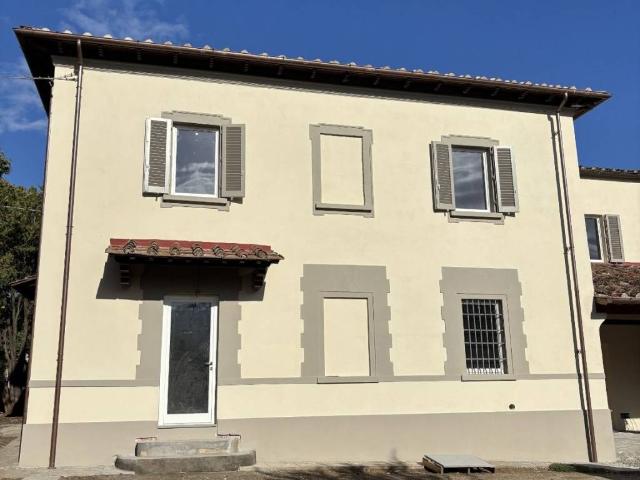 Villa Indipendente in vendita a Serpiolle, Firenze