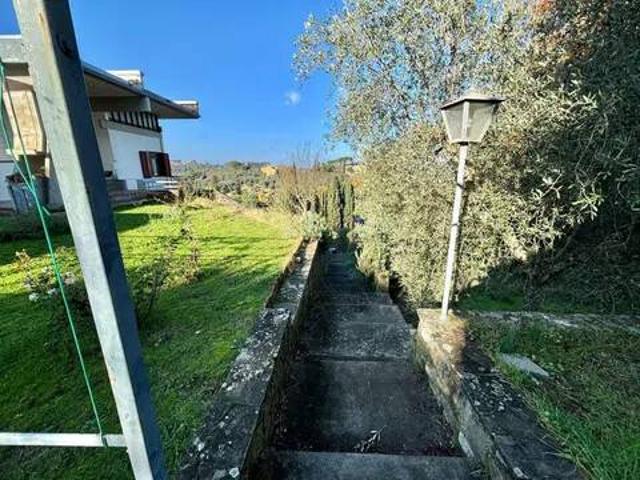Villa Indipendente in vendita a Quartiere 3, Firenze