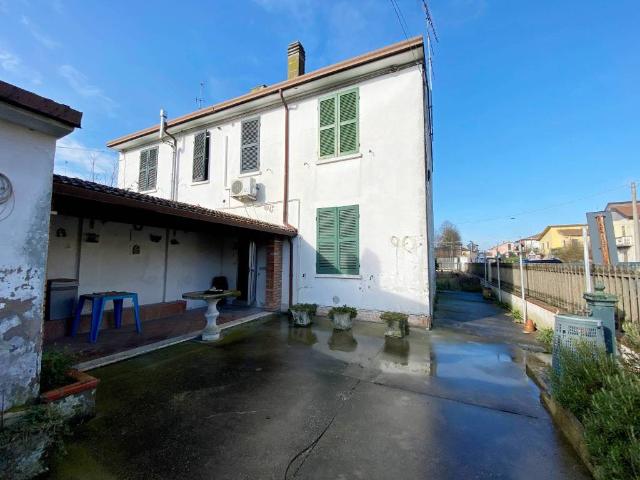 Villa Indipendente in vendita a Unione Delta del Po, Migliaro