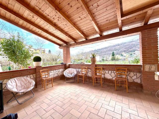 Villa Indipendente in vendita a Fiuggi, Lazio