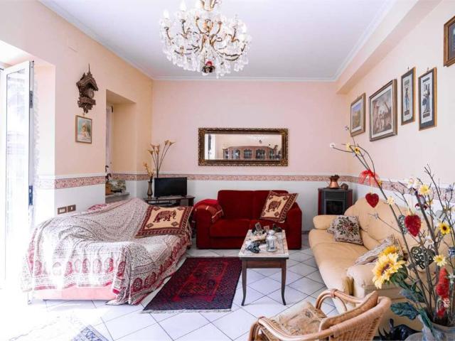 Villa Indipendente in vendita a Fiuggi, Lazio