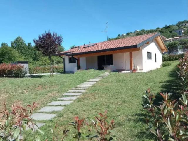 Villa Indipendente in vendita a Fiuggi, Lazio