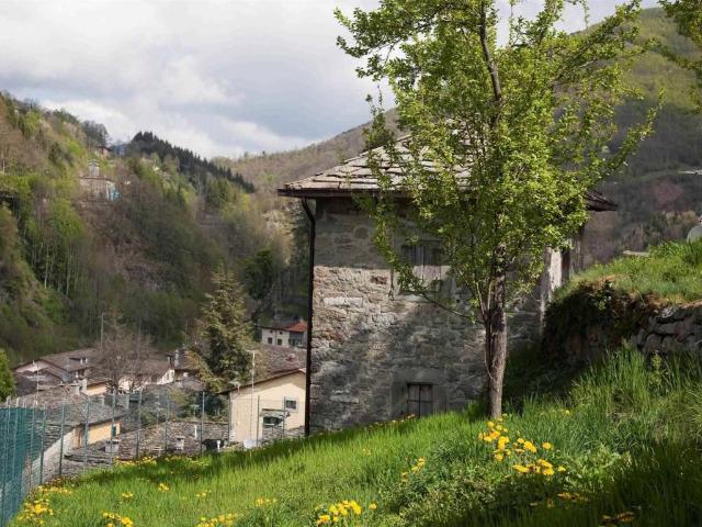 Villa Indipendente in vendita a Unione dei comuni del Frignano, Fiumalbo