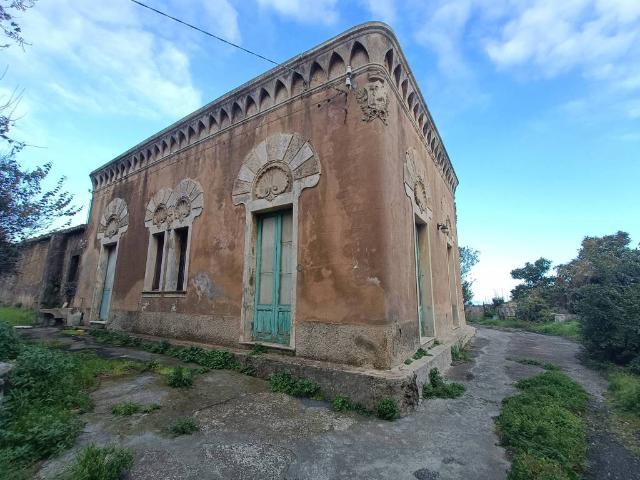 Villa Indipendente in vendita a Castello, Fiumefreddo Di Sicilia