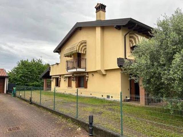 Villa Indipendente in vendita a Fiumicello / Flumisel, Fiumicello Villa Vicentina / Flumisel Vile Visintine