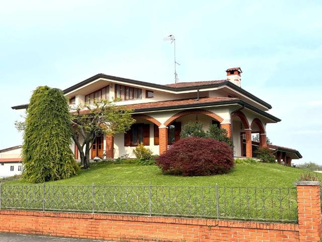 Villa Indipendente in vendita a Terzo Di Aquileia, Friuli-Venezia Giulia