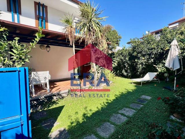 Villa Indipendente in vendita a Fregene, Roma Capitale