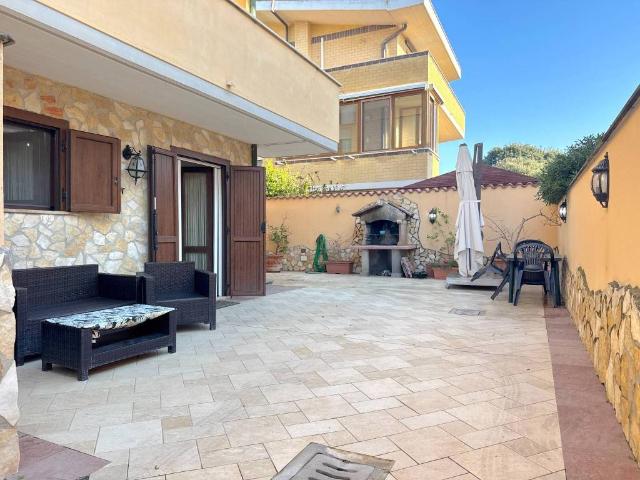 Villa Indipendente in vendita a Roma Capitale, Lazio