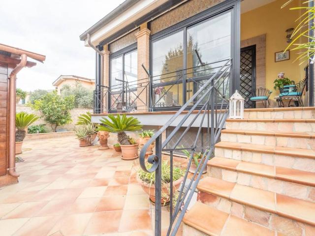 Villa Indipendente in vendita a Roma Capitale, Lazio